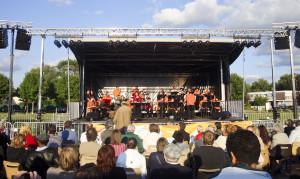 location podium mobile couvert