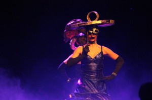 Troupe de revue "cabaret" en région PACA